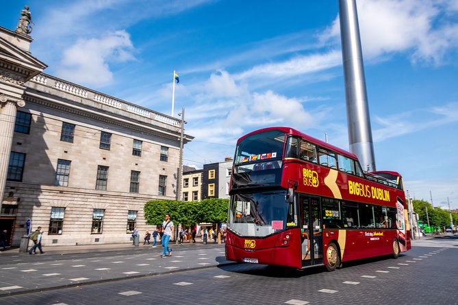 Big Bus Dublin Hop-on, Hop-off Sightseeing Tour with Live Guide - Whiskey stops and Guinness Storehouse