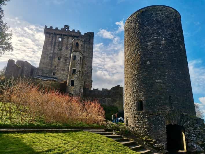 Blarney Castle: Private Guided Day Tour from Dublin - Rock of Cashel gives the morning a strong start