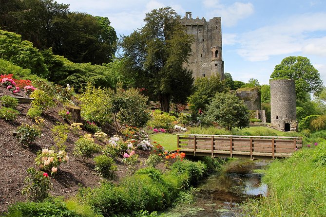 Blarney, Rock of Cashel & Cahir Castles Day Tour From Dublin - Cahir Castle and the River Suir