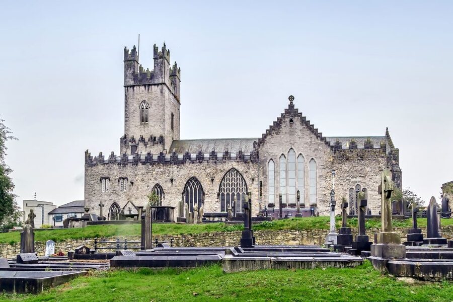 Cliffs of Moher and Blarney 2-Day Tour from Dublin - Bunratty Castle closes the long return journey