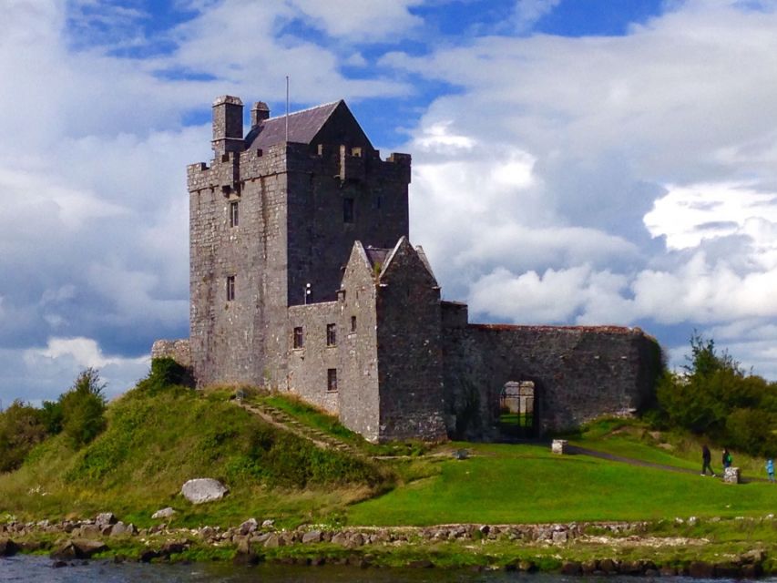 Cliffs of Moher and Galway Tour in Italian or Spanish - Key points to know before booking