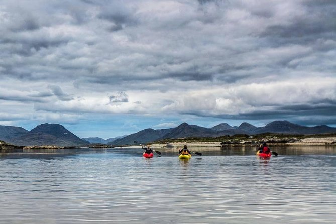 Connemara Coastal kayaking - Paddling the clear water along the coast