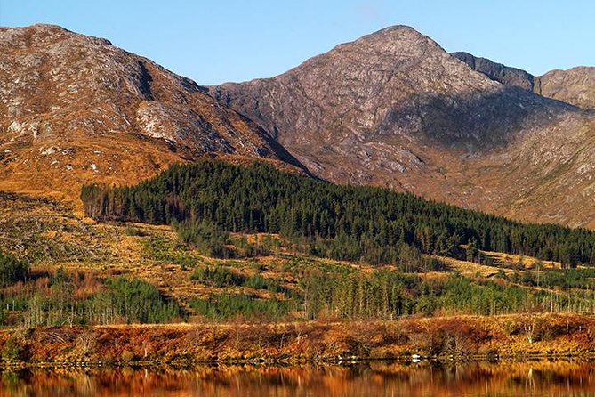 Connemara Day Trip Including Leenane Village and Kylemore Abbey from Galway - Leenane: a short stop on Killary Harbour