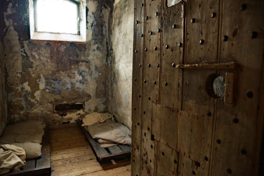 Cork: City Gaol Tour with Audio Guide - A prison that looks like a fortress