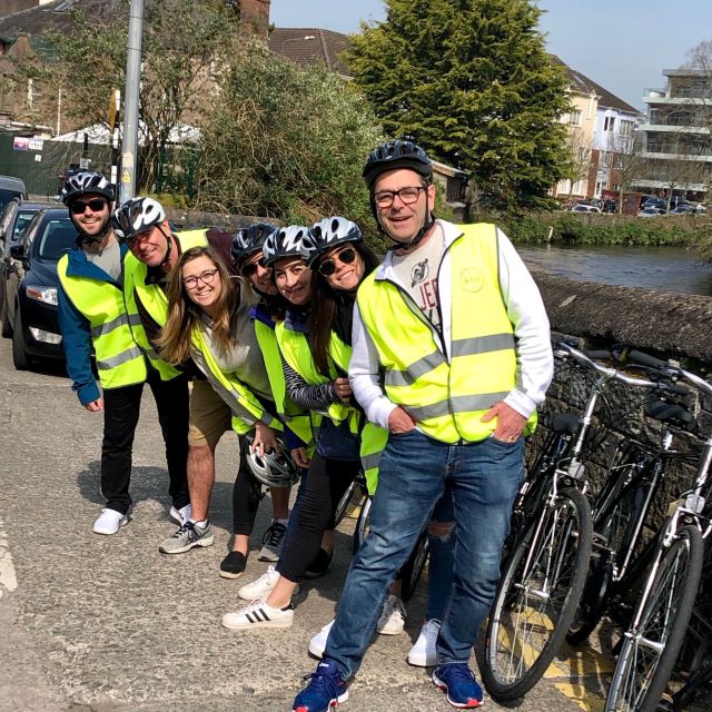 Cork: Cork City Cycle Tour - Regular Bike - Street art, parks, and Cork beyond the postcard sights
