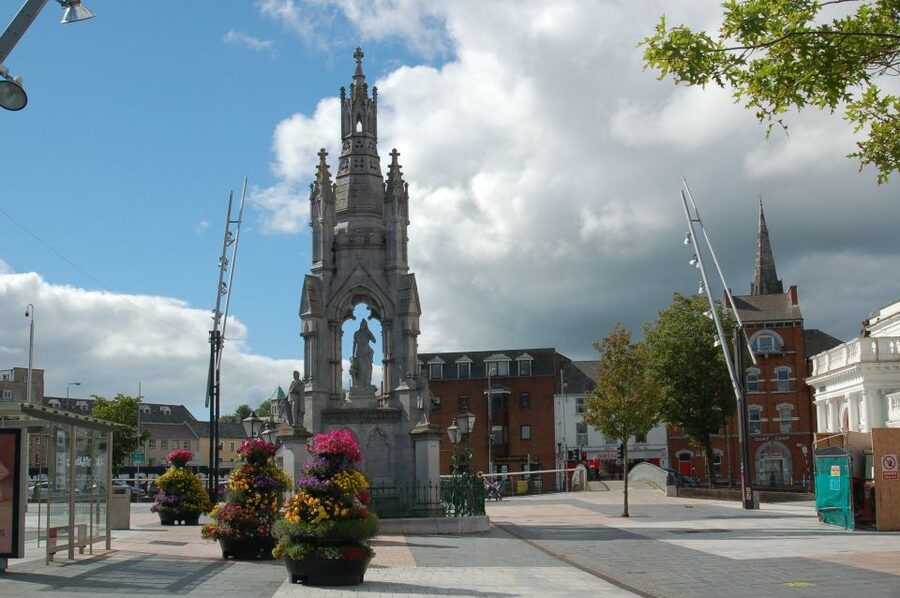 Cork: Guided Historical Walking Tour - Coal Quay and Cornmarket Street