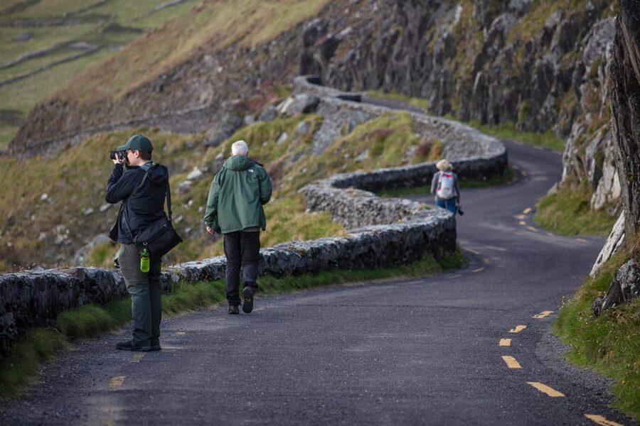 Dingle: Slea Head Photo And Sightseeing Tour - Leaving Dingle for the Atlantic road