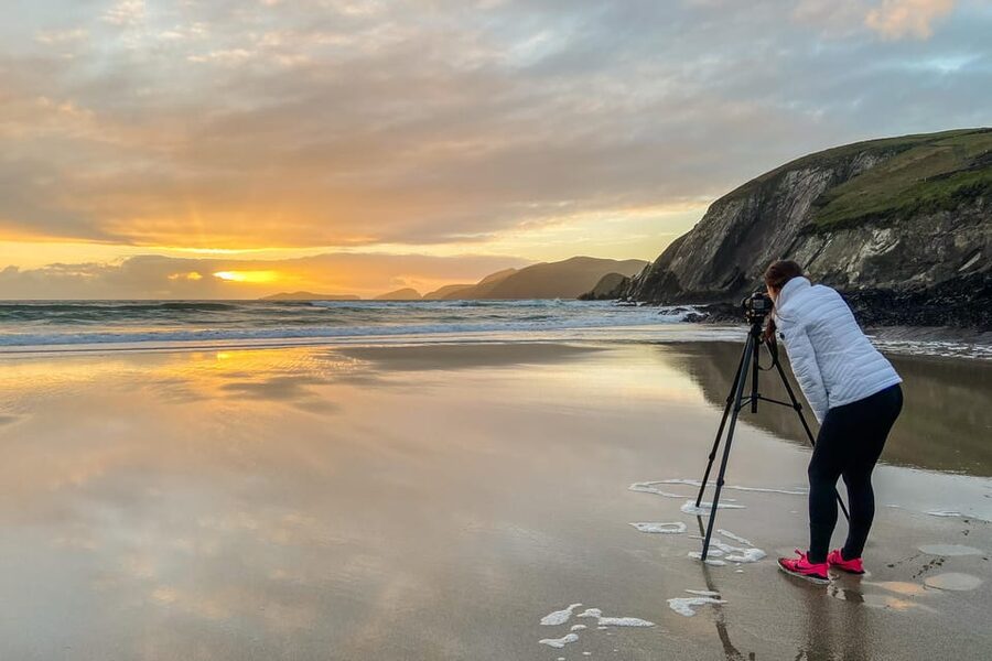 Dingle: Slea Head Sunset & Magic Hours Photo Tour - Coumeenoole Strand and the Dunquin views