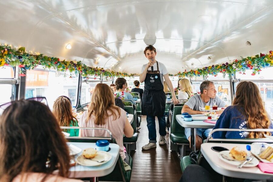 Dublin: Afternoon Tea Vintage Bus Tour - A tea room on wheels at St. Stephen’s Green