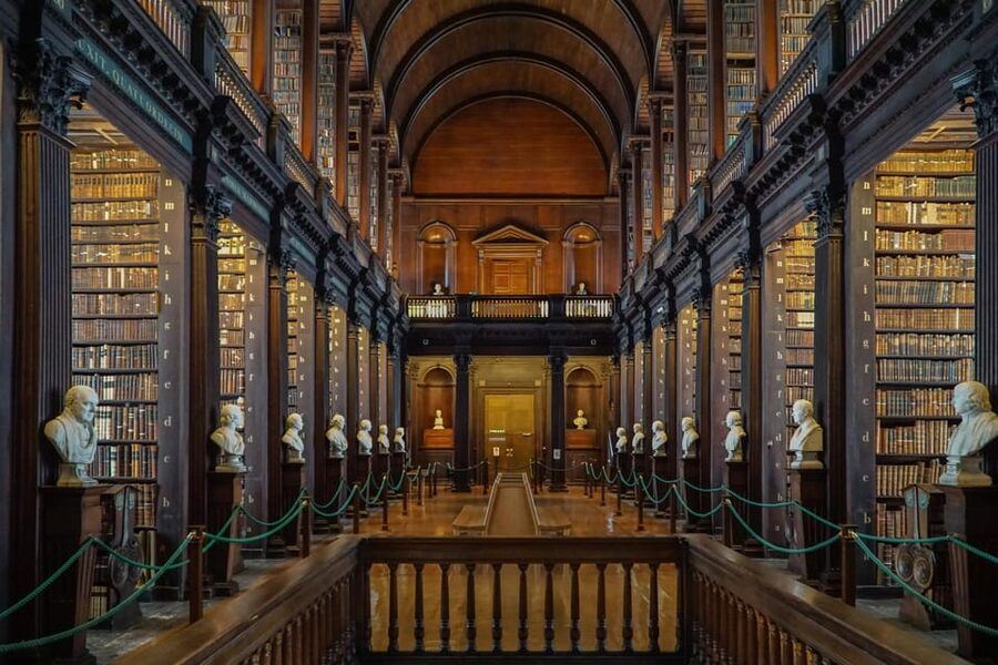 Dublin: Book of Kells, Dublin Castle and Christ Church Tour - Christ Church Cathedral and Dublin’s older layers