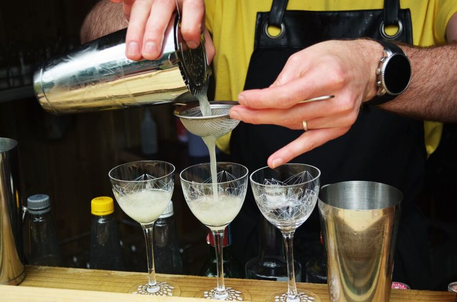Dublin: Cocktail Masterclass - Who should book this activity?
