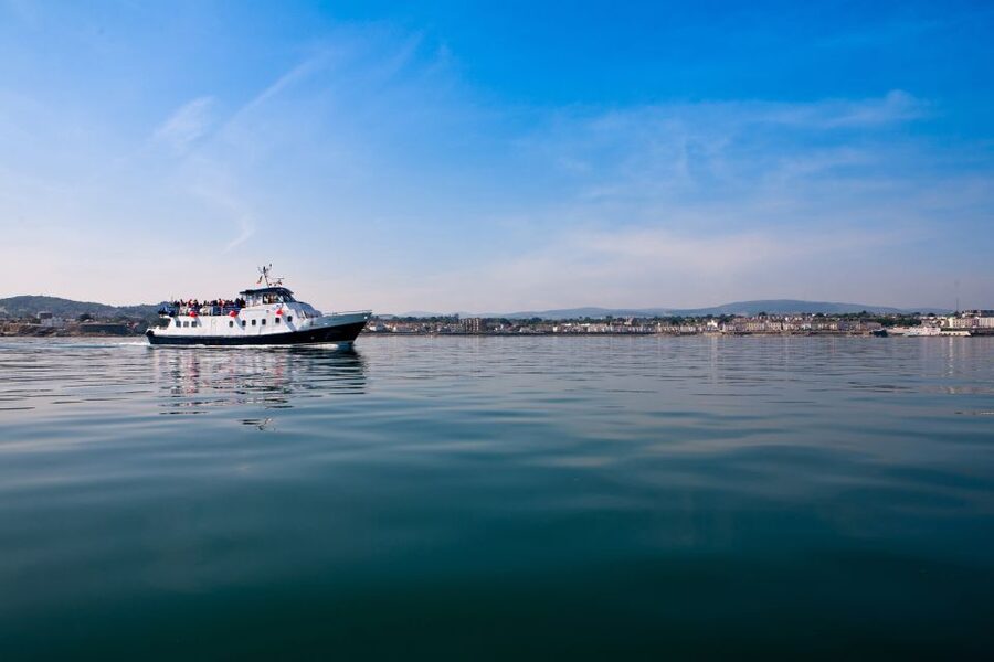 Dublin: Dublin Bay Cruise from Dun Laoghaire to Howth - Boarding at Dun Laoghaire’s East Pier