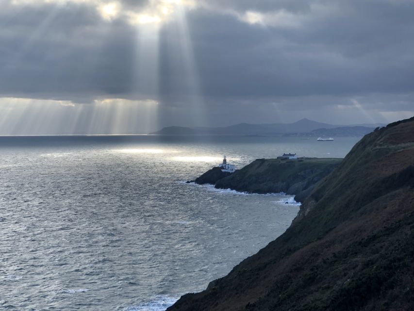 Dublin: Dublin Coastal Hike and Pints & Puppies - Why Howth makes such a good half-day from Dublin