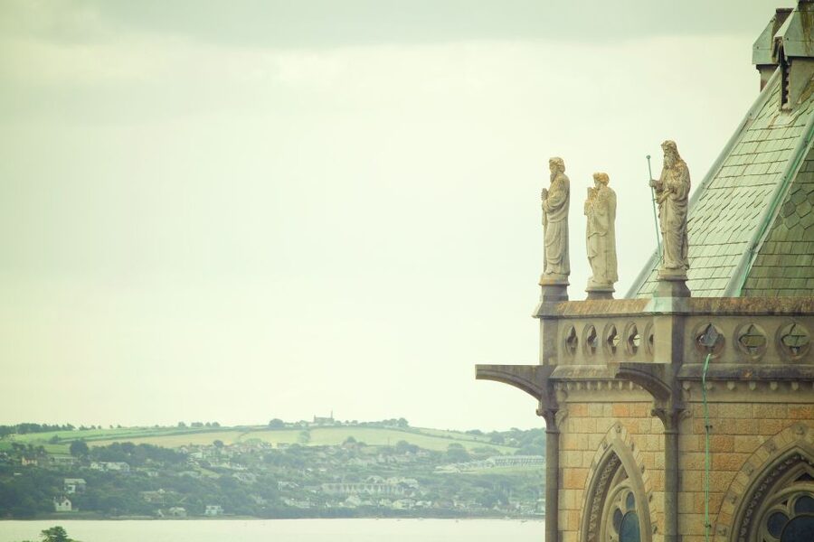 Dublin: Full-Day Tour to Cork, Cobh and Blarney Castle - Guides who keep a complicated day on track