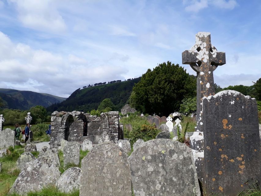 Dublin: Full-Day Wicklow Mountains Tour w/ Glendalough Visit - What the $67 price really covers