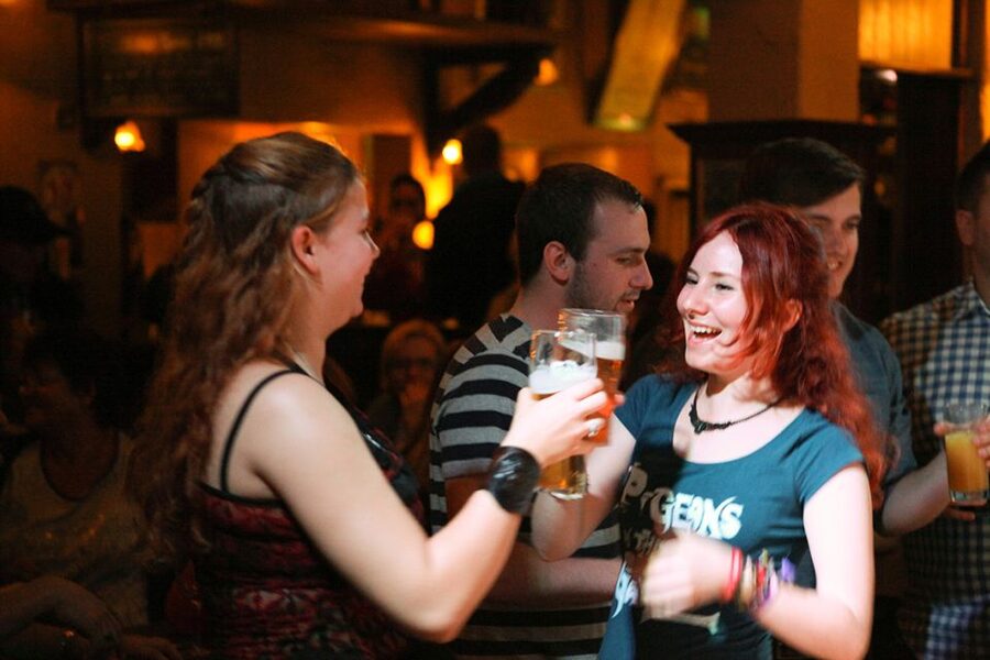 Dublin: Generation Pub Crawl - Starting at 4 Dame Lane with a free Guinness