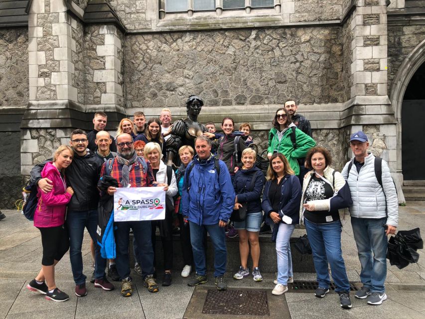 Dublin Highlights: 2.45-Hour Walking Tour in Italian - Why this three-hour walk works as a first look at Dublin