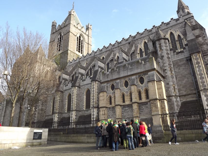 Dublin: Highlights and Hidden Corners Walking Tour - Key points at a glance