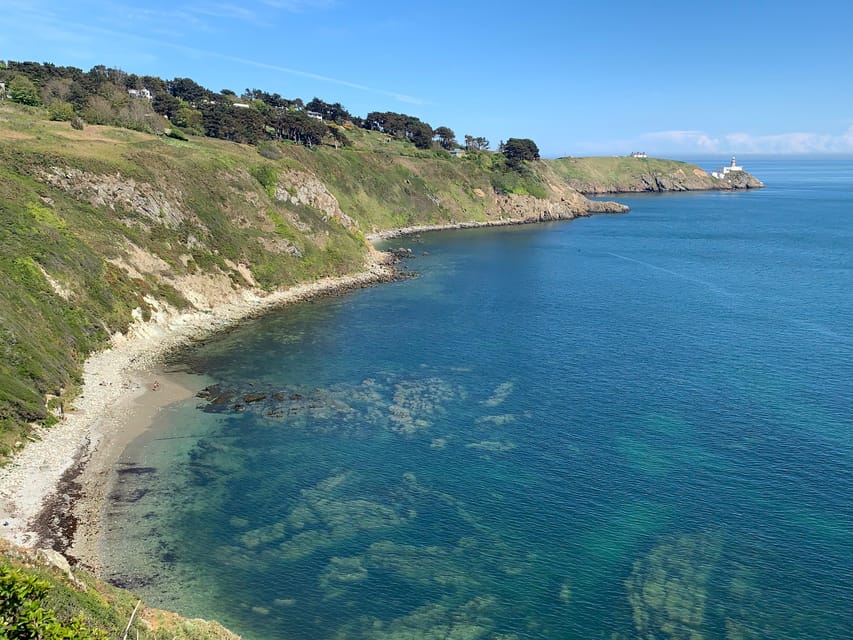 Dublin: Howth Safari Hiking Tour - Red Rock and the south-facing cliffs
