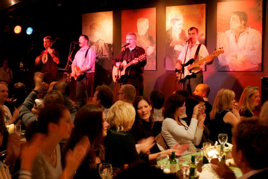 Dublin: Irish Night Show at the Merry Ploughboy Pub - Choosing between show only and dinner