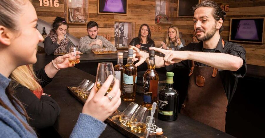 Dublin: Irish Whiskey Museum Blending Tour with Tastings - Four pours at the modern tasting bar