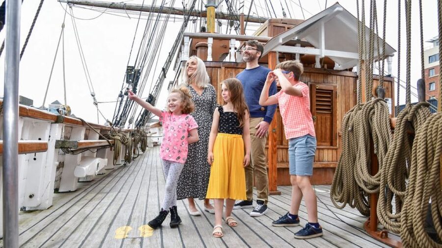 Dublin: Jeanie Johnston Tall Ship Irish Famine History Tour - How long the 50-minute visit feels