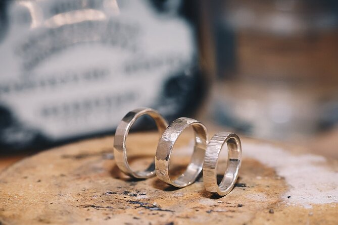 Dublin Jewellery Forge a Hammered Silver Ring: Drury Street - Step six: choosing the final polish