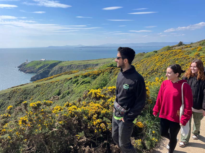 DUBLIN: Malahide castle and Howth MULTILINGUAL full day tour - From Dublin to Malahide Castle