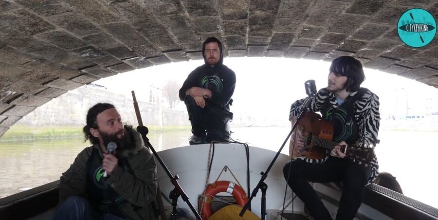 Dublin: Music Under the Bridges Kayaking Tour - How much kayaking should you expect?