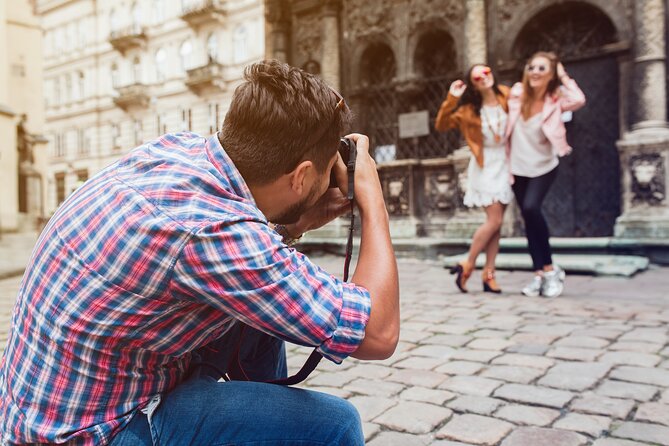 Dublin: Personal Photographer- Travel Photography Experience - Grafton Street adds a people-friendly backdrop