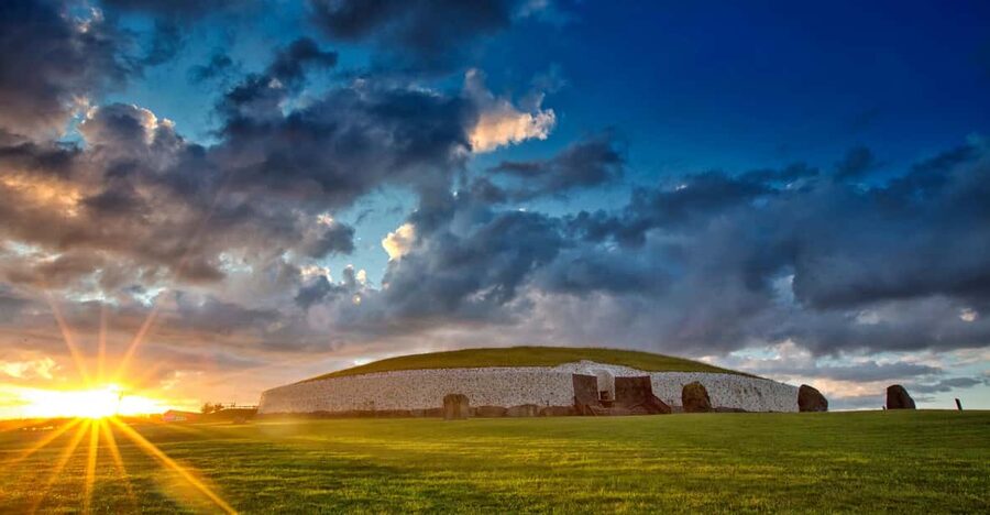 Dublin: Private Boyne Valley and Trim Castle Day Tour - Key points at a glance