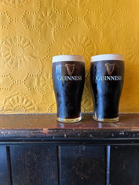 Dublin: Pub Tour. Pour The Perfect Guinness, Whiskey & Music - Four pubs, four different moods