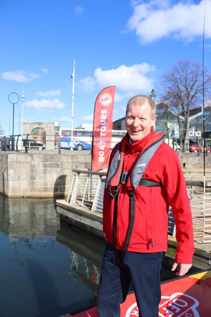 Dublin: River Liffey Sightseeing Cruise - Weather, Tide, and Comfort on the Boat
