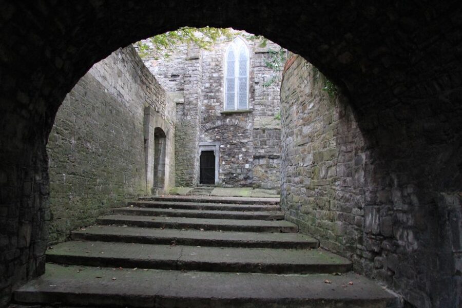Dublin's Haunted History Walking Tour - St. Audoen’s and the Green Lady
