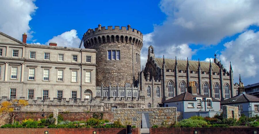 Dublin: St Patrick's, Book of Kells, and Dublin Castle Tour - A smart way to connect Dublin’s headline sights
