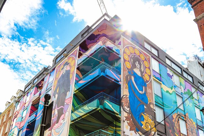 Dublin : Street Art Walking Tour - Four Courts, architecture, and the echoes of 1916