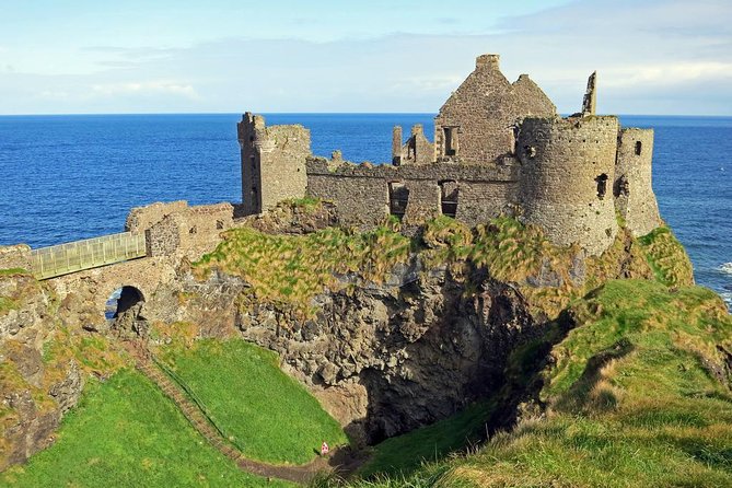 Dublin to Belfast Black Cab, Dunluce Castle and Giant's Causeway - The Peace Wall and Titanic Belfast Stop