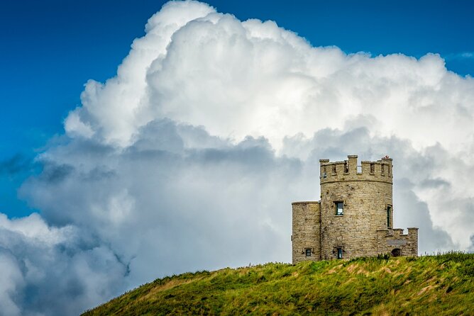 Dublin to Cliffs of Moher, Ennis Town & Bunratty Castle Day Tour - Ennis gives you a real town break