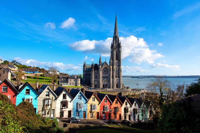 Dublin to Cork, Blarney Castle & Cóbh Heritage Centre by train - A short Cork coach tour