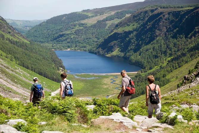 Dublin to Powerscourt, Wicklow and Glendalough Small Group Tours - Lunch in Enniskerry, a film-friendly village