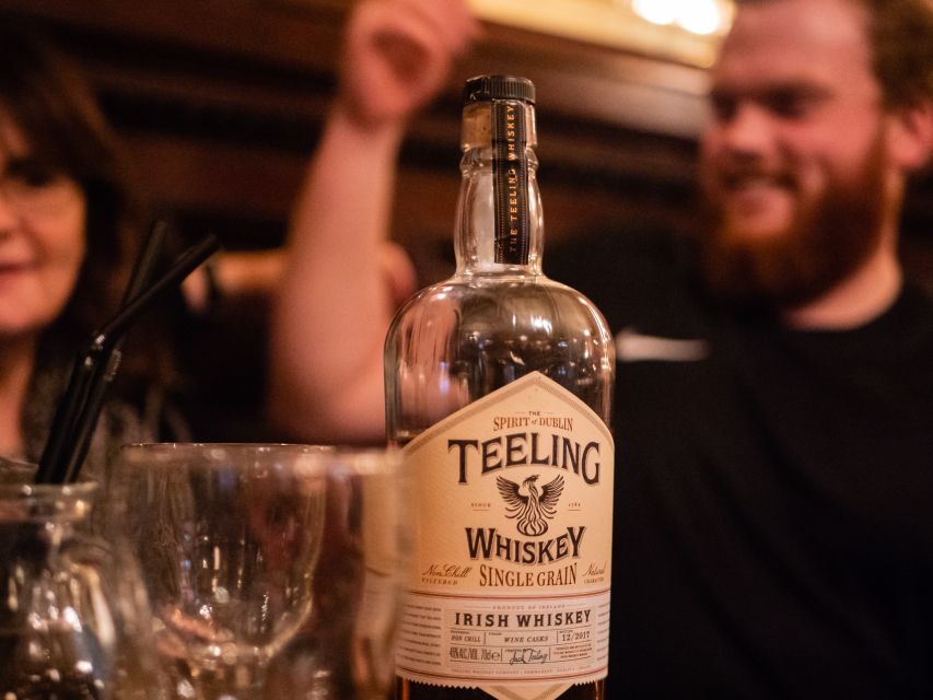 Dublin: Whiskey Tasting Tour - The ten-minute walk to The Palace Bar