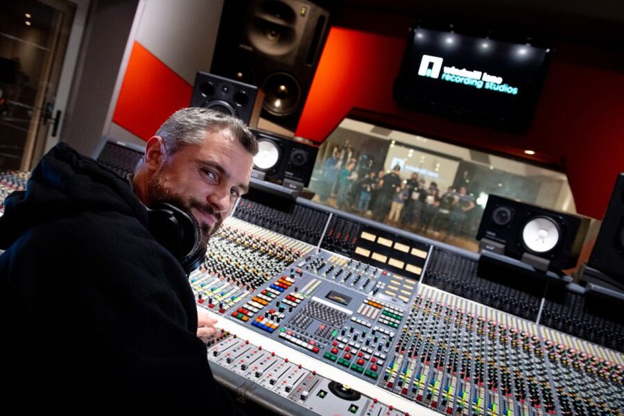 Dublin: Windmill Lane Recording Studios Tour - From early recording gear to computer software