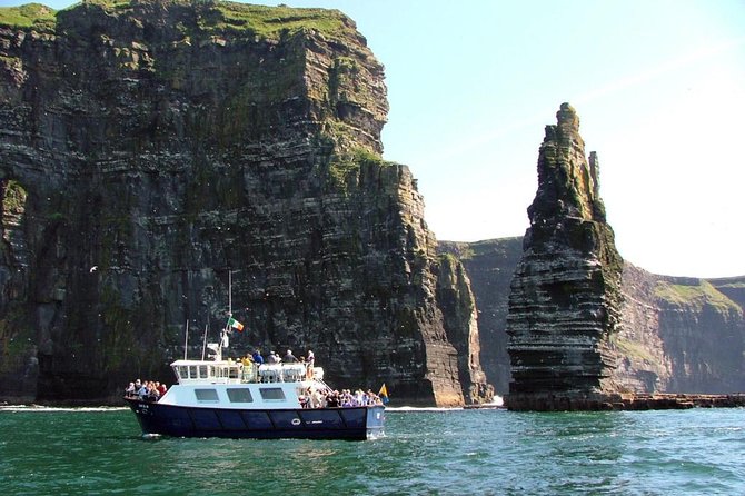 From Dublin: Cliffs of Moher, Bird of Prey & Aillwee Cave - Guides can shape the whole day