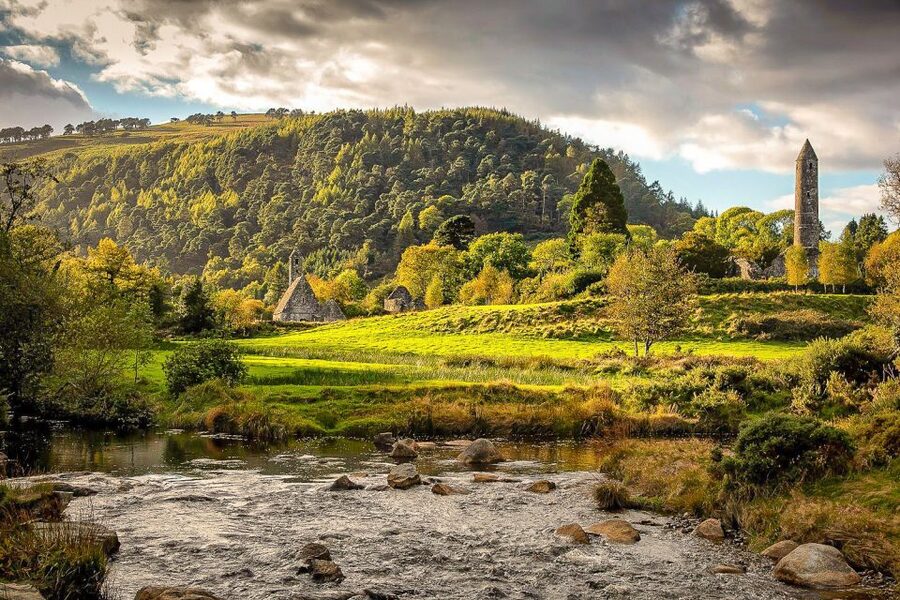 From Dublin: Glendalough & Wicklow Mountains Morning Tour - Sugarloaf Mountain and the film country