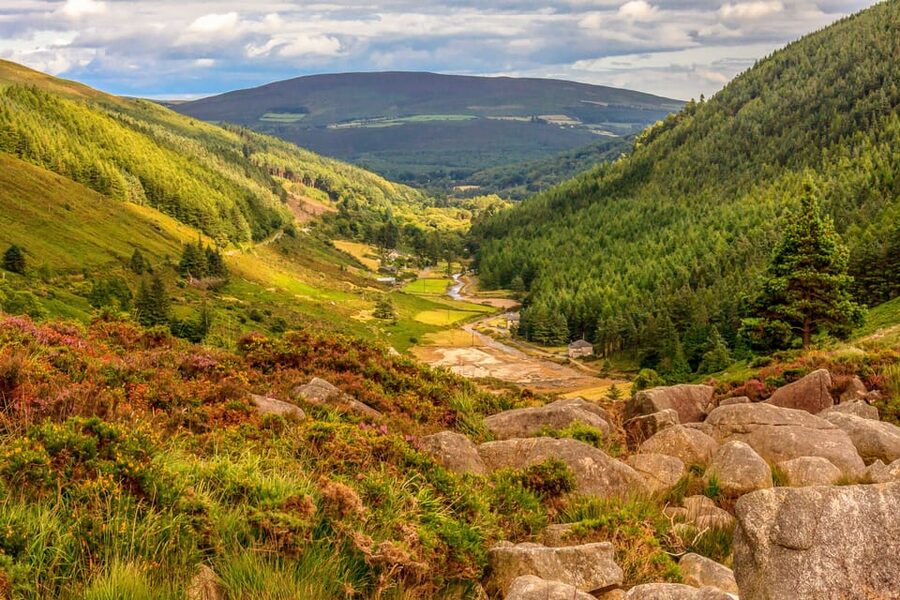 From Dublin: Wild Wicklow Mountains and Glendalough Tour - Avoca Kilmacanoge for coffee and a short browse
