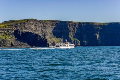 Aran Islands & Cliffs of Moher Day Cruise