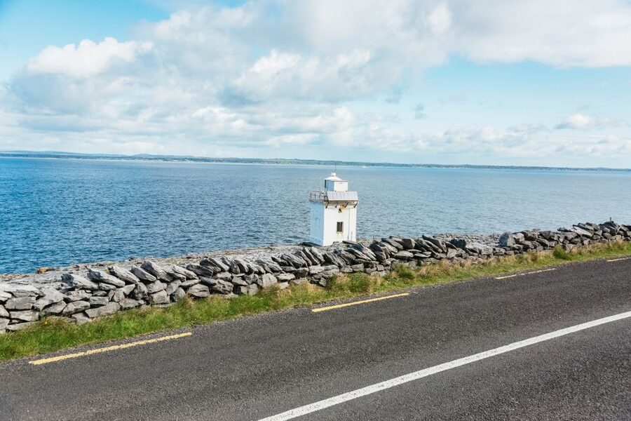 From Galway: Aran Islands & Cliffs of Moher Full-Day Trip - Guides, bus comfort, and the pace