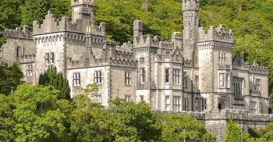 From Galway: Connemara & Kylemore Abbey Full-Day Guided Tour - Who should take this tour?