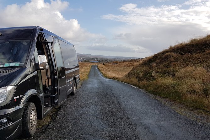 From Galway: Guided tour of Connemara with 3 hour stop in Kylemore Abbey - Clifden and the high road above the Atlantic