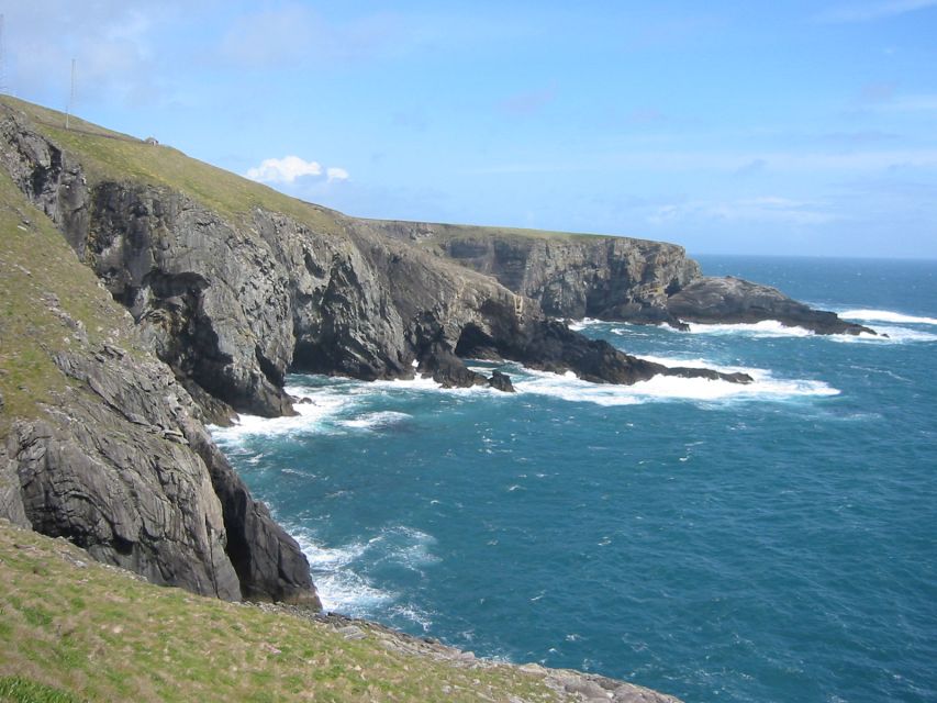 From Killarney: Day Trip to Dingle - The Slea Head road toward Dunquin